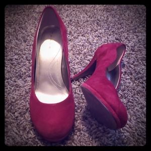 Tahari high heels